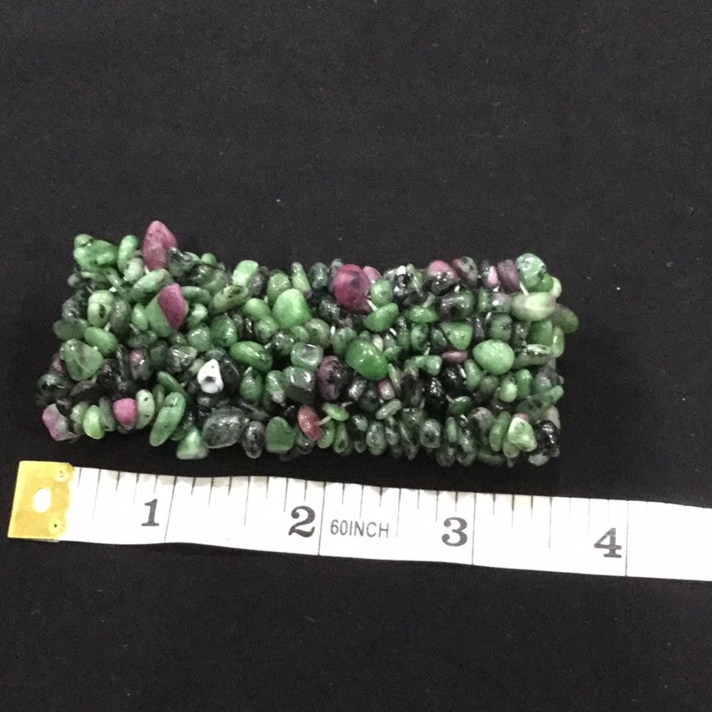 Green natural stone stretch cuff